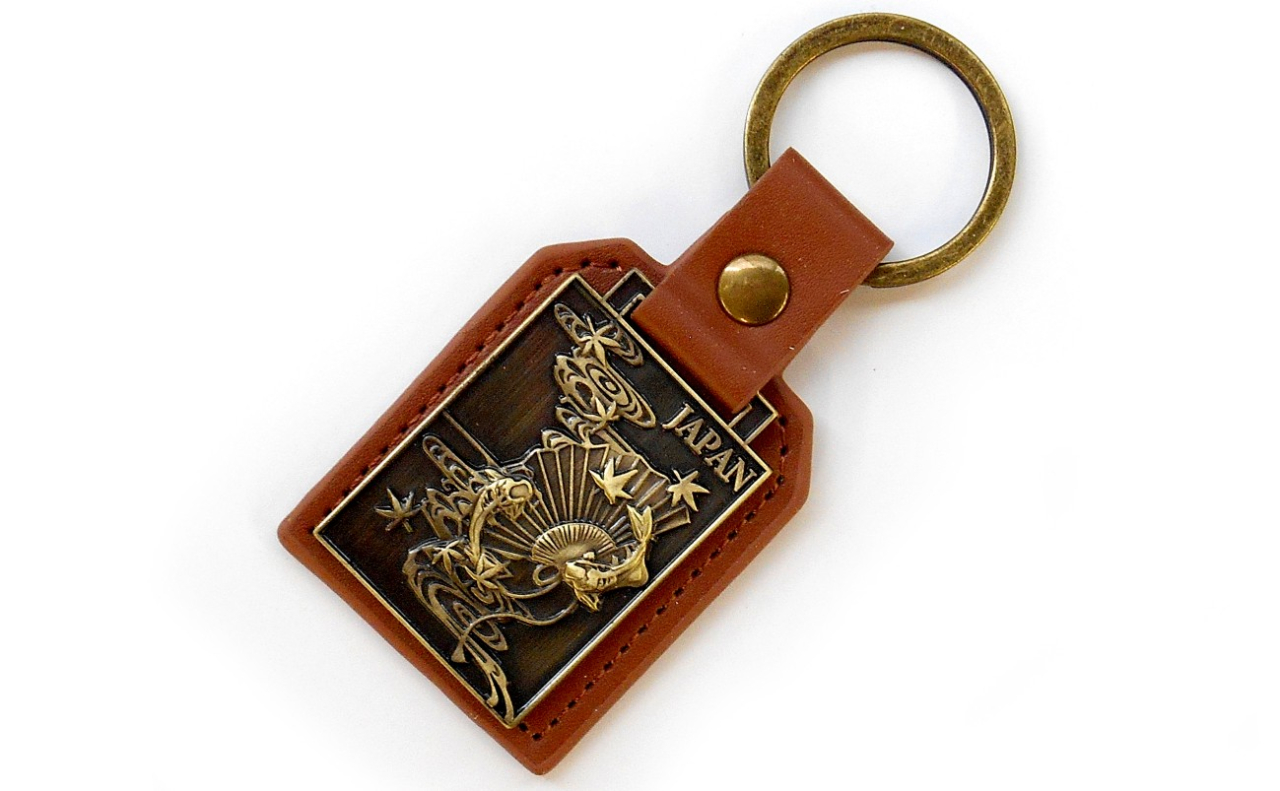 レザーメタルキーホルダー（鯉紅葉）