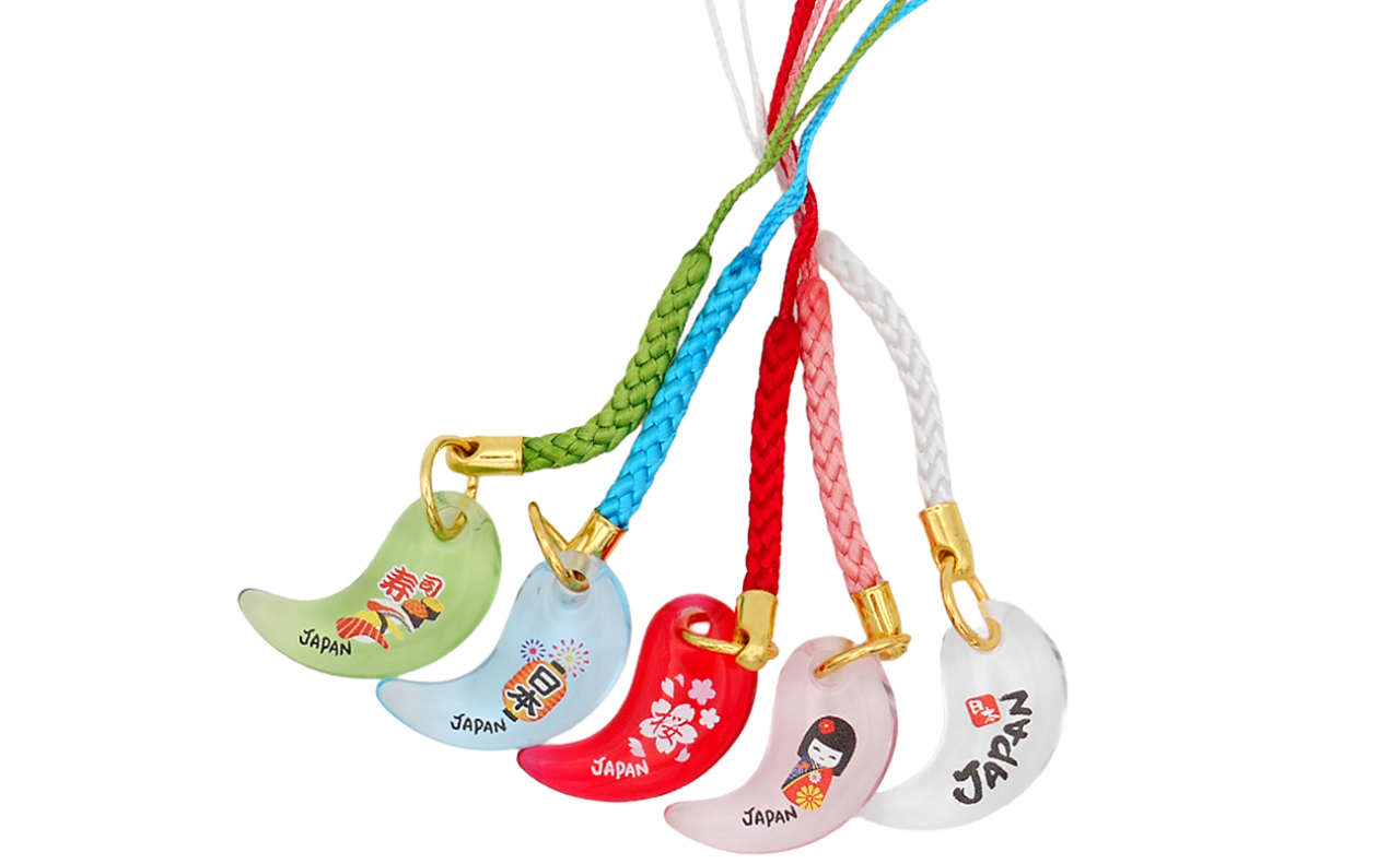 勾玉ストラップ（桜）